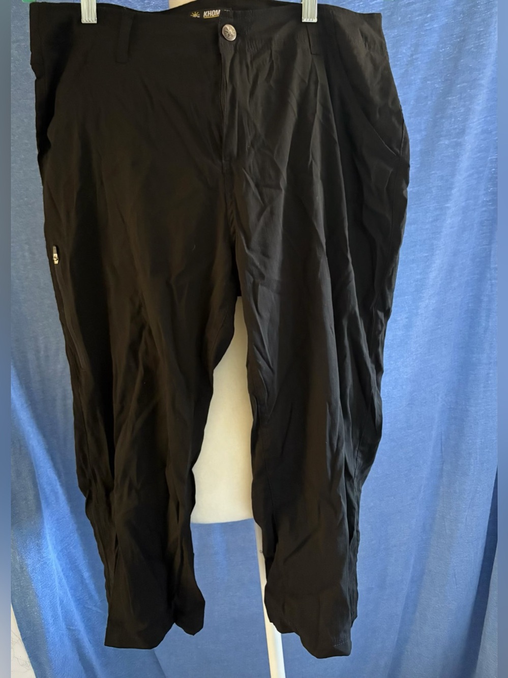 Khombu Black Women’s Chinos